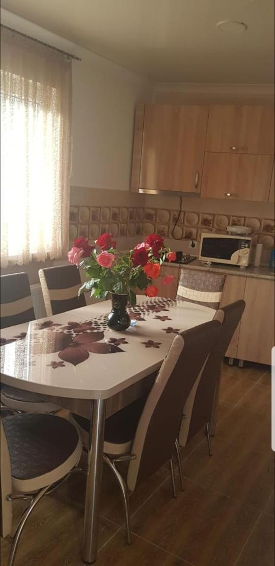 Sweet Night Hotel Kazbegi Bagian luar foto